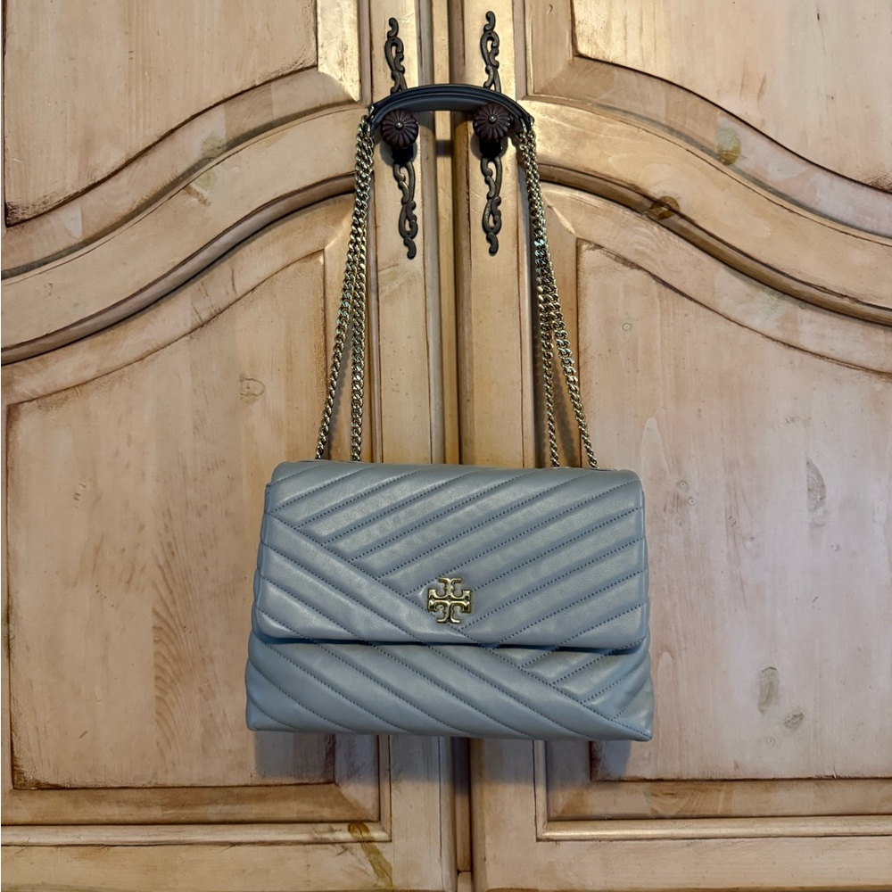 NWOT Tory Burch Kira Convertible Shoulder Bag - Gray Heron - Picture 3 of 10